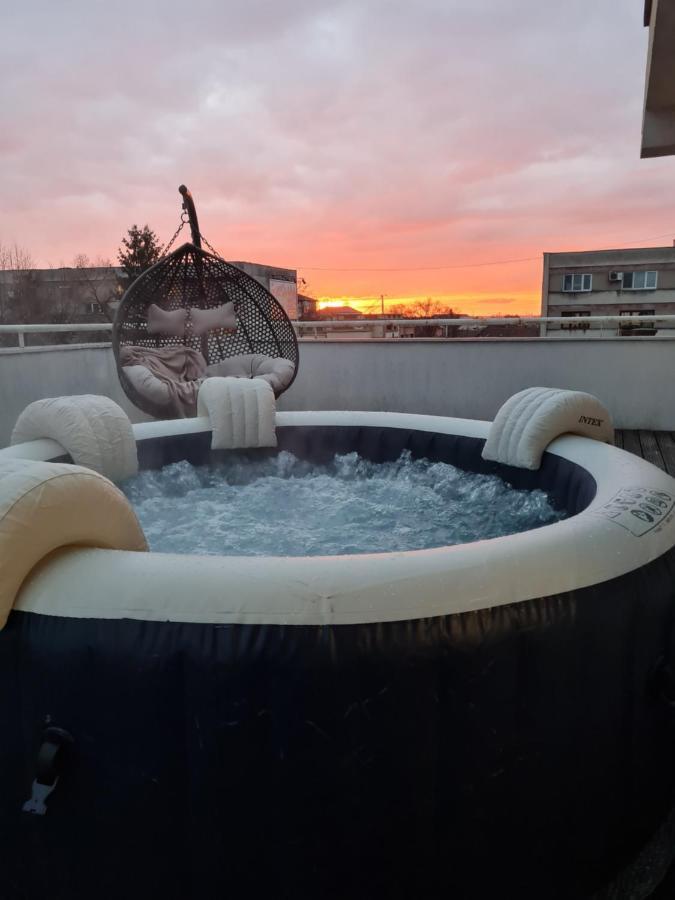 Arad Wellness Apartamento Exterior foto